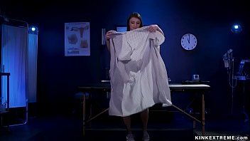 Play Nurse in latex gets rimjob from teen sub