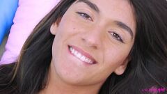 Odtwórz Brunetka Teen Aubry Babcock Lesbian Casting