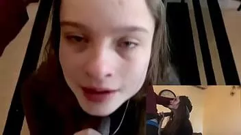 play Cea mai bună prietenă lesbiană mă suge într-un apartament nou pentru un loc de cazare