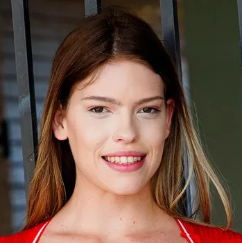 色情明星 Leah Lee