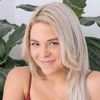Pornstar Rharri Rhound