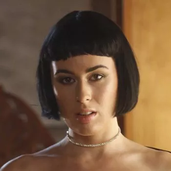 Porno Yıldızı Olive Glass