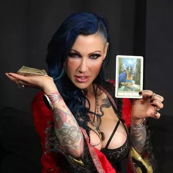 ポルノスター Jenevieve Hexxx